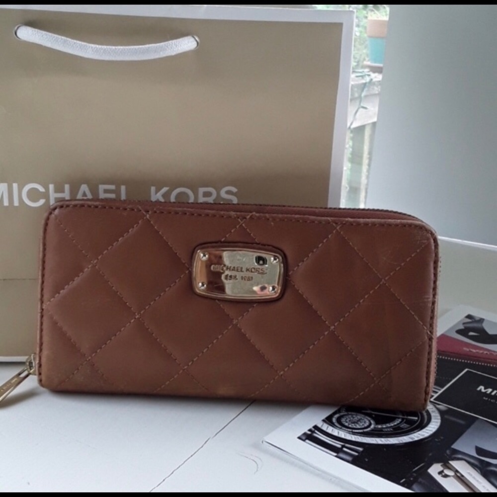 Michael Kors wallet